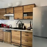Previllage Red 5-6 Apartament *