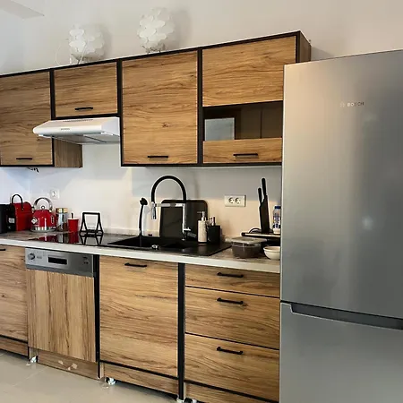 Previllage Red 5-6 Apartament *